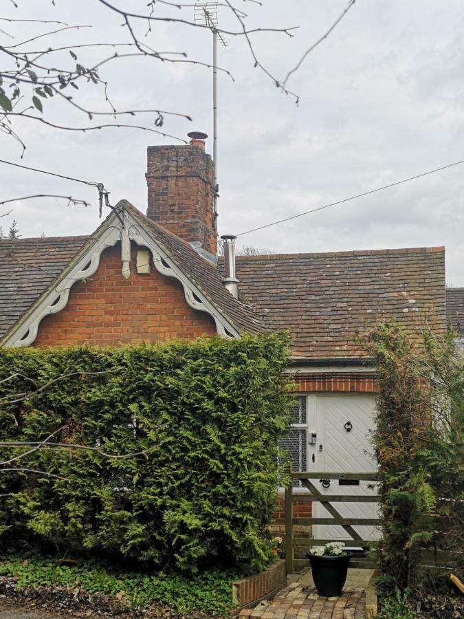 Easytoostay Paygate Cottage Brenchley Dış mekan fotoğraf